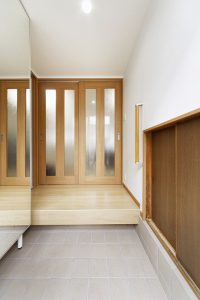 玄関まわり　リフォーム